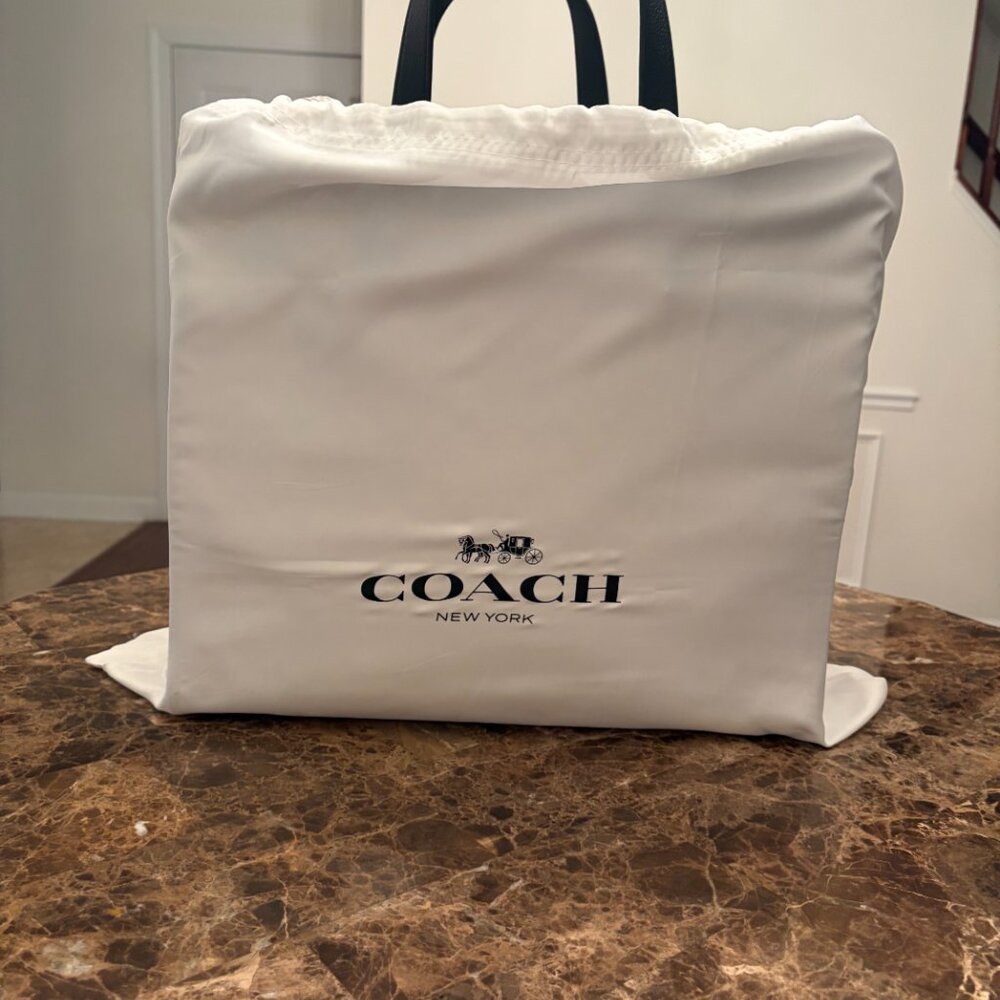 Signature Tan Crossbody and Hand Carry Canvas Field Tote 40 - Picture 12 of 15